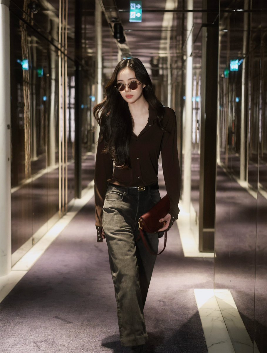 EarnmintStyle's tweet photo. (📊🔝)

ขอแรงทุกคนทำภารกิจของจักรวาลกันค่ะ 🙌🏻
🔗 https://t.co/glMWPod7wt

✅ Like
✅ Comment
✅ Share
✅ Repost
✅ Save

EARNEARN X CELINE PFW27
#CELINE #CelineEte2027
#earnearnfatima https://t.co/hFZz141nrP
