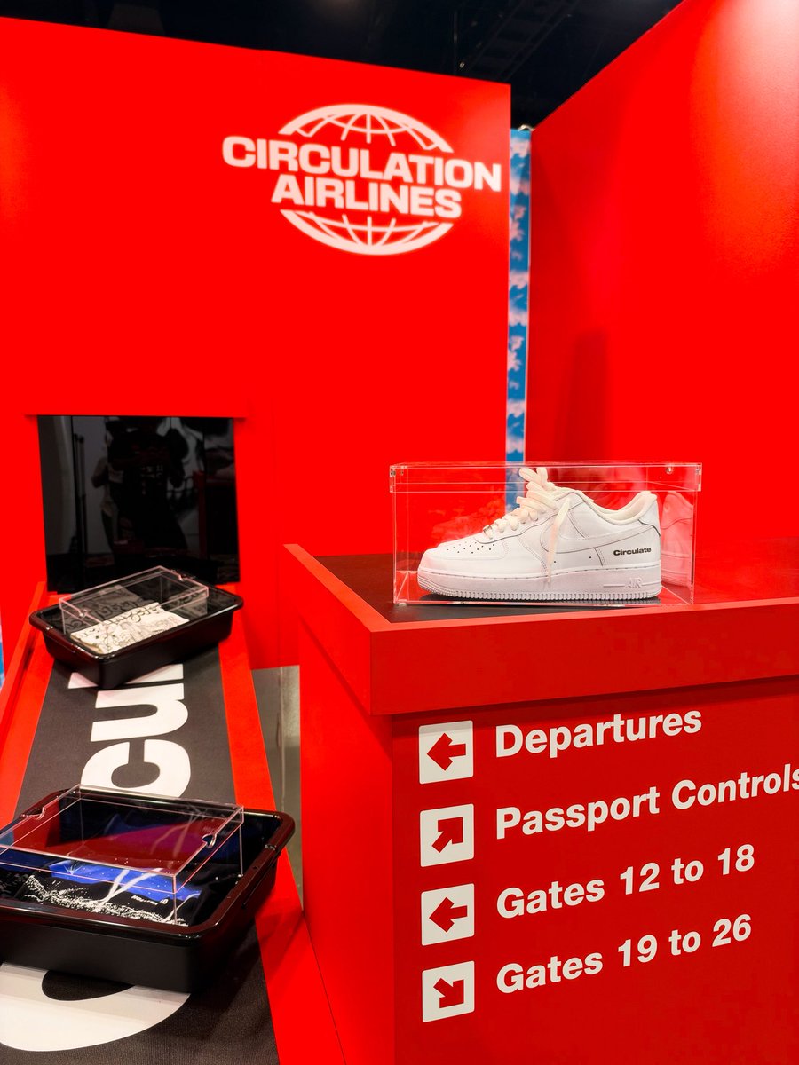 YoungCorey's tweet photo. Booth G27 in the south hall at @ComplexCon today &amp; tomorrow. https://t.co/Cy9pOKJx5X