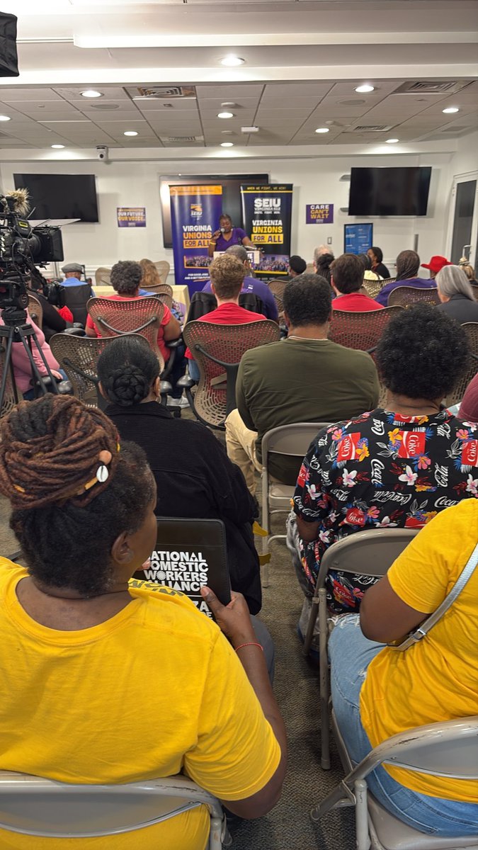 oconnor_reports's tweet photo. Happening now in Woodbridge: SEIU Virginia 512 is hosting a town hall in support of public-sector collective bargaining legislation https://t.co/uRAjgV7GjG