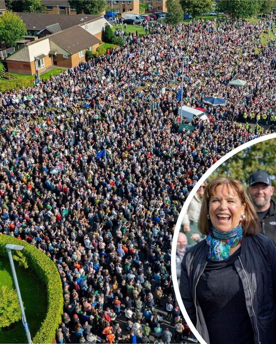 ViralhourGlobal's tweet photo. Loyalists gathering in Portadown while Garvaghy Road rally crowd told only acceptable solution is ‘no Orange march’❤️🙌 https://t.co/zp6HFrz8nr