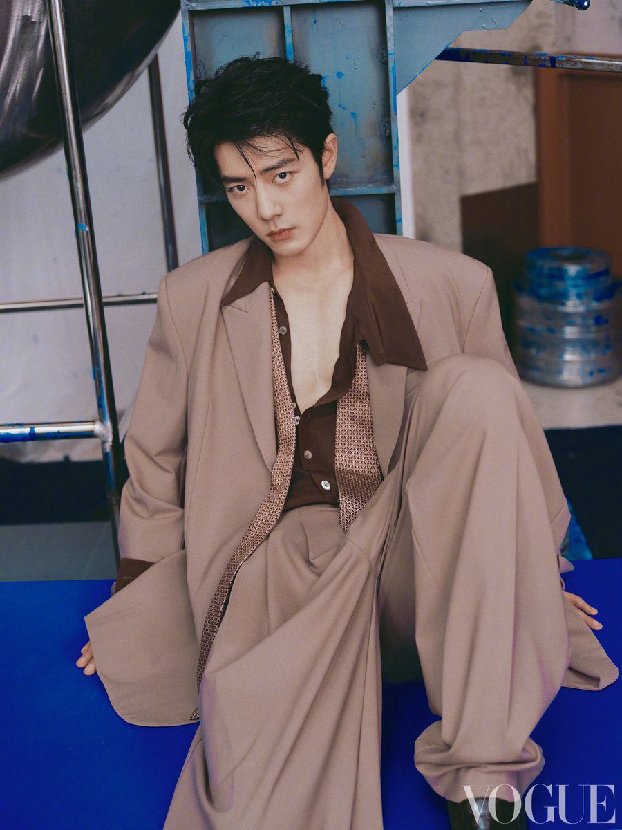 xzhaniverse's tweet photo. a face that belongs on magazine covers. happy birthday to our cover star and fashion darling ❤️

XIAO ZHAN 35PECIAL BDAY
#XiaoZhan35RoyalCelebration
#Happy35thBirthdayXiaoZhan https://t.co/lTFjX5ffyi