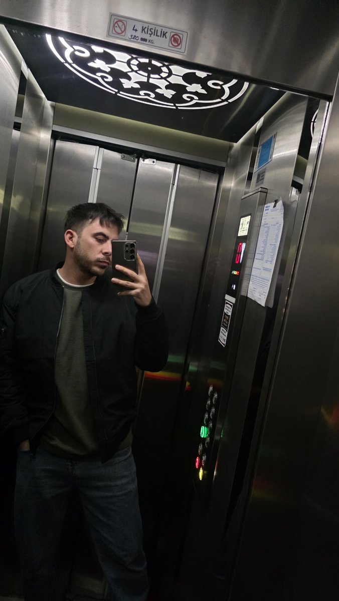 serhat031903's tweet photo. Afyon 🥶🥶 https://t.co/elxI7wGexd