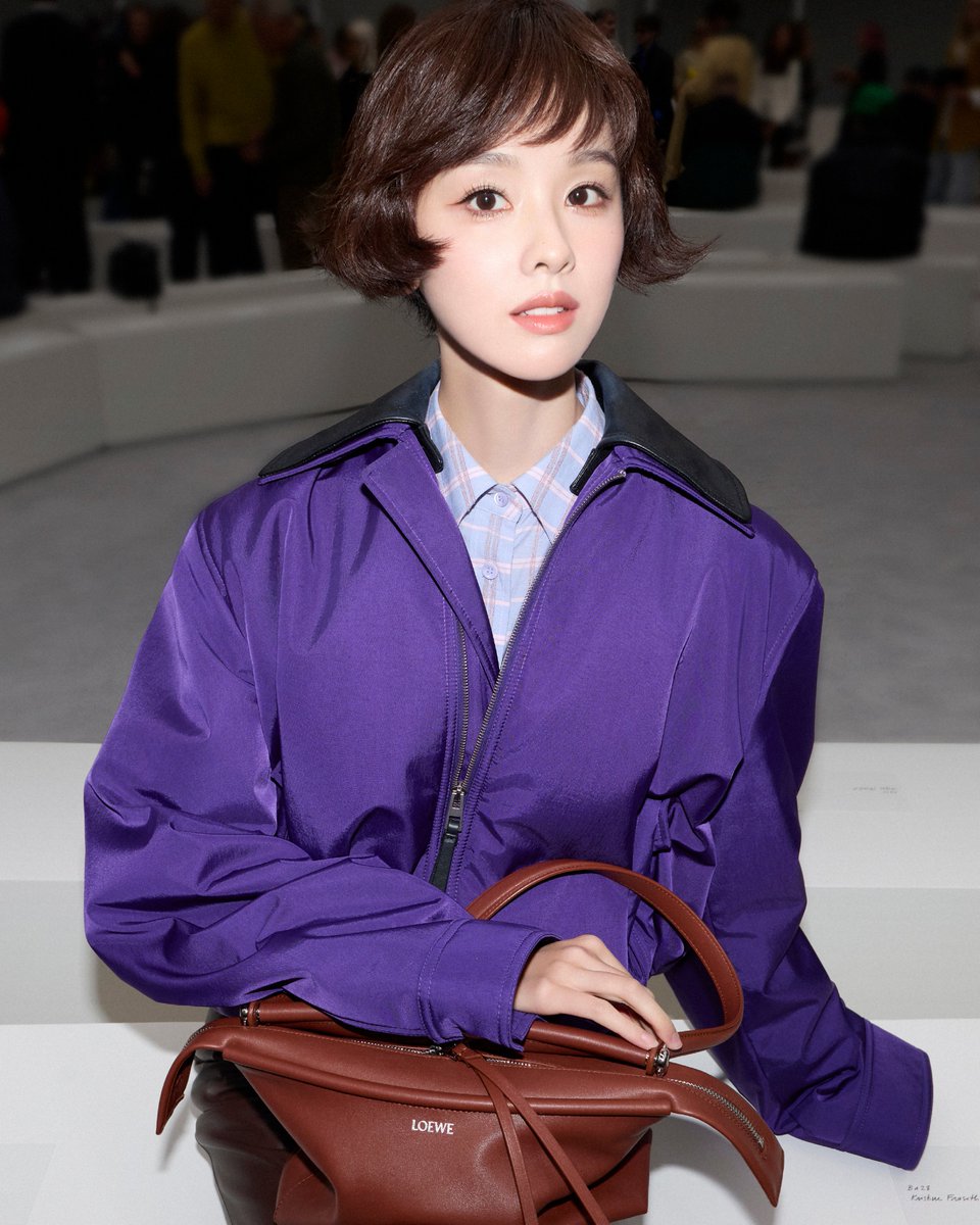 LoeweOfficial's tweet photo. Chen Duling at the LOEWE Spring Summer 2027 Show.
#LOEWE https://t.co/NzjRU6JiVB