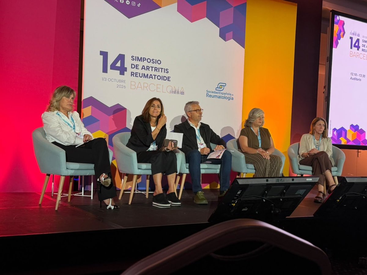 Georgi6886's tweet photo. @ReumatologiaMT El servei de Reumatología ha participat en el 14 Simposium d’Artritis Reumatoide.#simposioAR26
La Dra Salvador @Georgi6886 ha format part del Comitè local i moderat una taula clínica amb temes d’alt interès https://t.co/hpQv4BjpoD