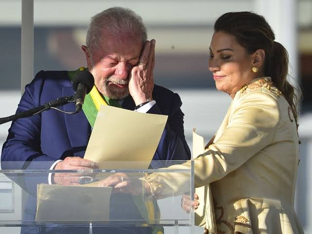 zappaannaz's tweet photo. "humano, demasiado humano" https://t.co/s6mhRCQ2LE