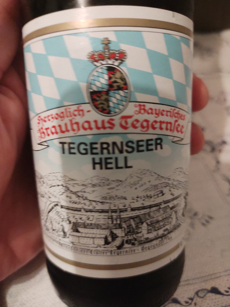 basti190's tweet photo. Prost etz gibt's a Bierla 😉🍺🍻✌️👍 #Prost #Bier #Fump https://t.co/3u8dM3ZsRw