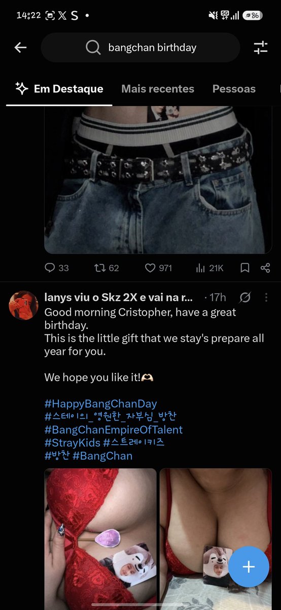 kaatkitiy's tweet photo. Agora um mico: o feliz aniversário que as stays deram pro bangchan KKKKKKKKKKKKKK https://t.co/UhjYcYswxh