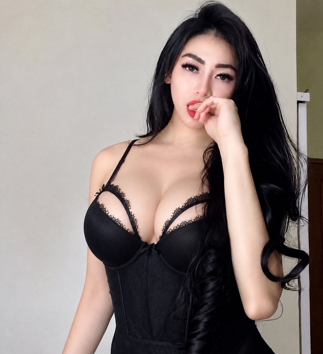 TSBARBARAAtl's tweet photo. Hai ini akun baru aku ya ts barabara
Hei aku baru bikin channel telenih,untuk join boleh DM atau whatsapp ya isinya fullgar2 pokoknya gak akan bikin kecewa 😘 dan ready ehem #shemalebandung #wariabandung @LollipopGirls__ https://t.co/qNgWftTvVl