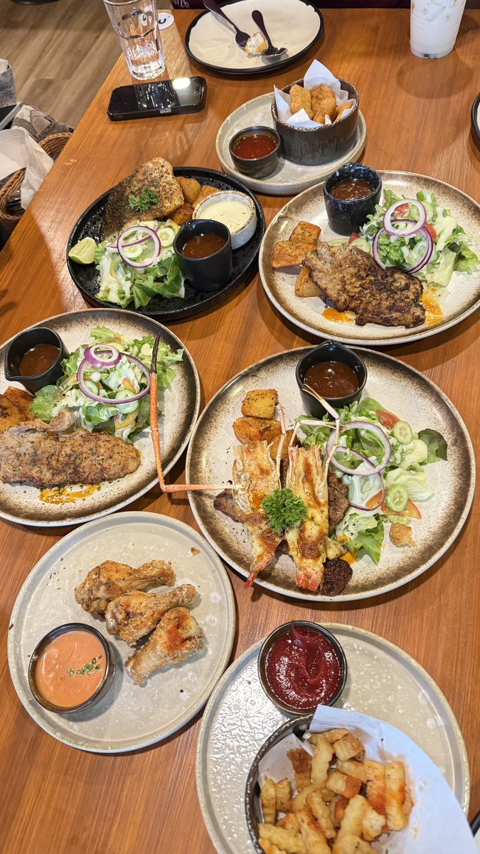 hfyazmn's tweet photo. 🍽️ https://t.co/WuOZnAa8Hs