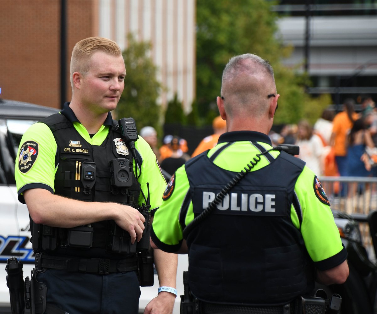 UTPolice's tweet photo. We're closing in on kickoff!

A lot of our officers &amp; partner agencies are in high-vis attire so you can easily spot us if you need help — we’re here for you!

Have a great and safe time cheering for Tennessee Football today! #govols
Stay safe, Vols! https://t.co/cvW6DQ79JY