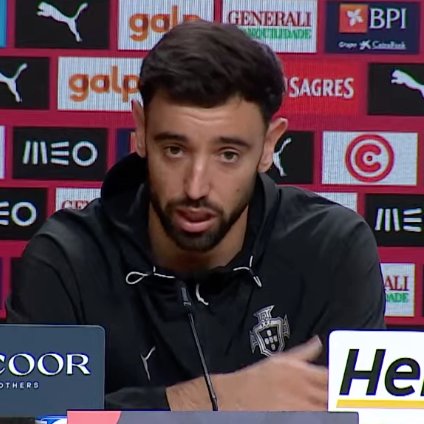 TouchlineX's tweet photo. 🚨🗣️ 𝗡𝗘𝗪: Bruno Fernandes on Portugal and Cristiano Ronaldo not receiving enough credit: 

"We're used to this... I played with Ronaldo at Manchester United and most of the players here have played with him for many years with Portugal."

"We know the amount of media attention around him and it DOESN'T take our focus away. Ronaldo is part of the team."

"We know we're doing things well and moving in the direction we want, getting closer to our objective."

"The main thing is that, inside our group, we know how to leave the NOISE aside and focus on what we're really good at, which is what we do on the pitch.”