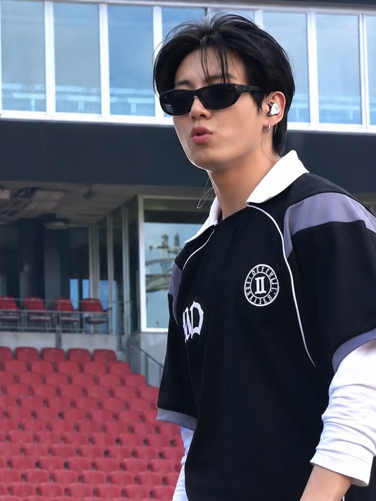 jeonisminee's tweet photo. My boyfriend https://t.co/qANfx6lXH8