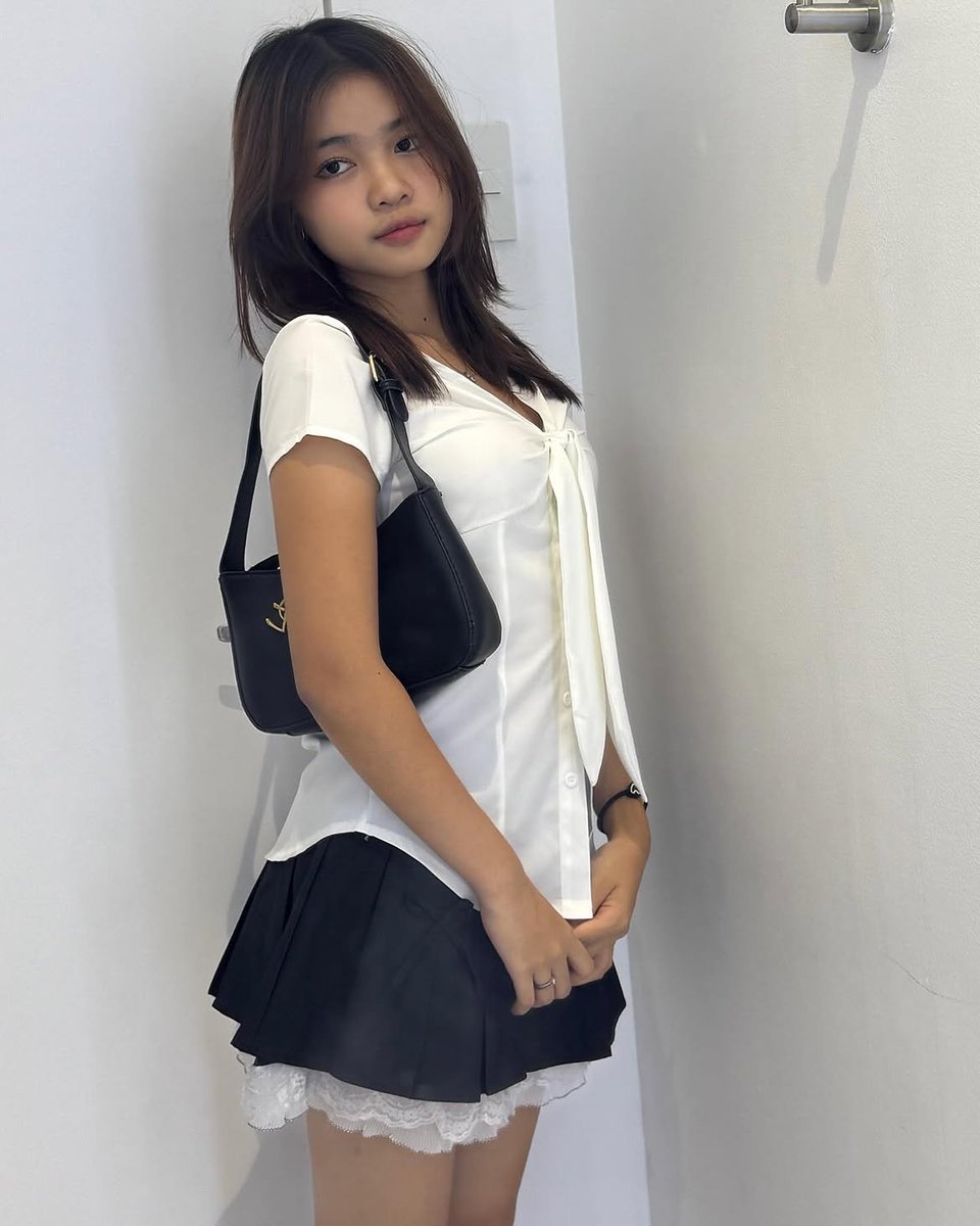 Avinash08871044's tweet photo. Hallo avail Jember yaa 
#bojember #availjember #expojember https://t.co/jVQ7aFlQBm