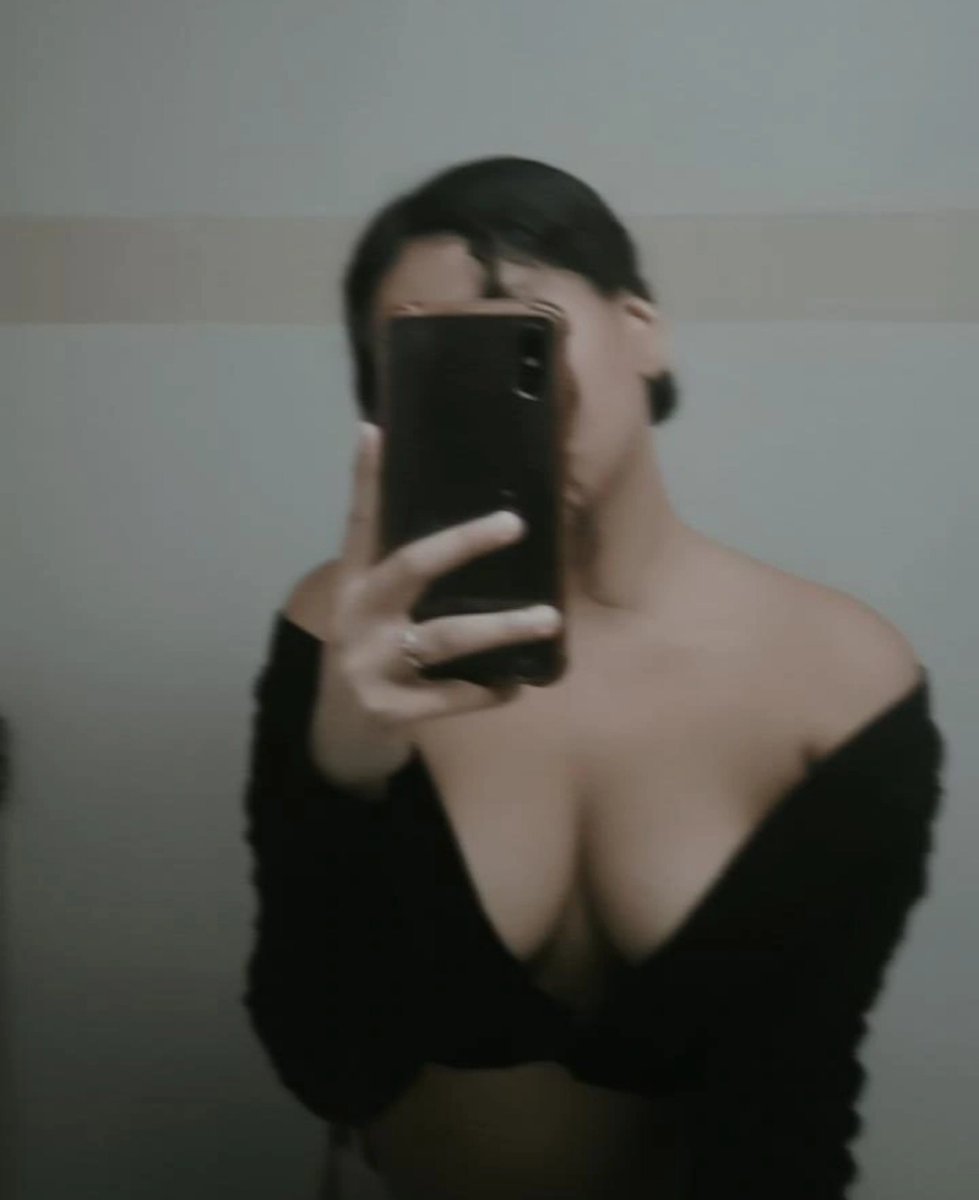 Villanhppe's tweet photo. Buen día.👣😈#Feet #FootFetish #Femdom #FootDomme #FootWorship #Soles  #Humiliation #Findom  #Dominatrix #Paypig #monterrey https://t.co/bTbEqMZS6s
