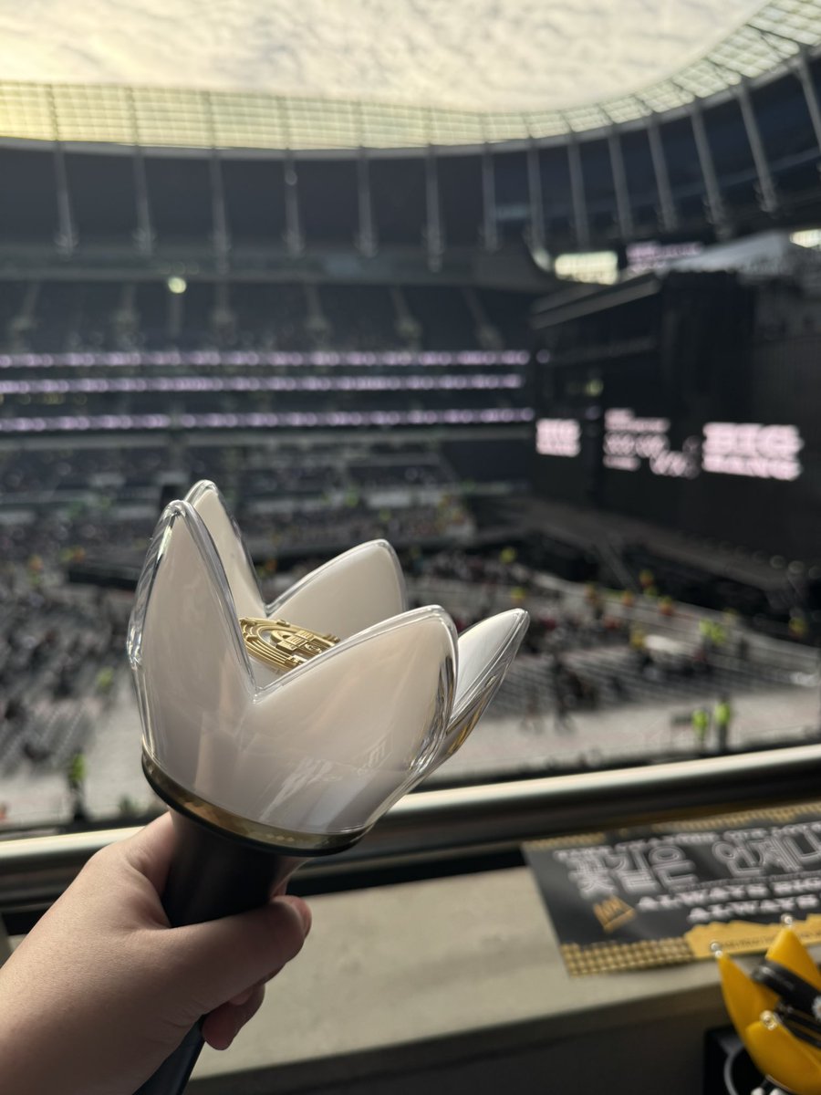 Robynn_99's tweet photo. eww this time last week…….. 🥺😭 https://t.co/gsuSvwwSLi