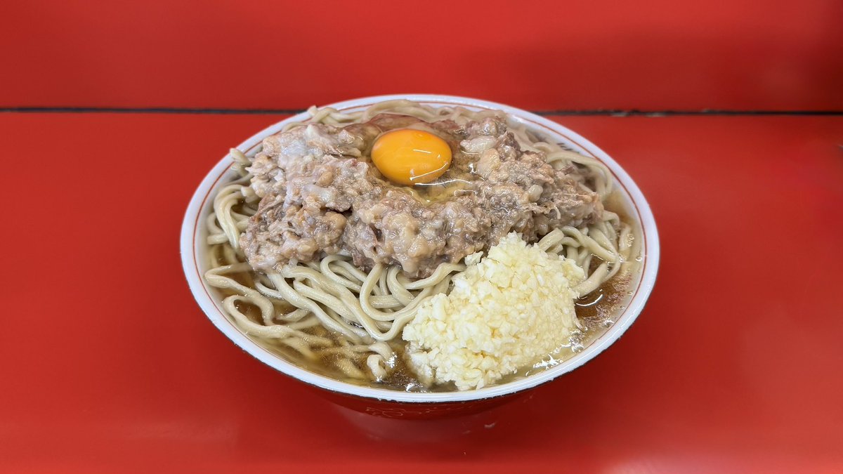 TKM_ramen's tweet photo. ラーメン二郎 ひたちなか店@茨城県ひたちなか市（勝田駅）
大ラーメン
生たまご
麺カタメ
豚抜き、ヤサイ抜き、ニンニク、アブラ

#二郎
#ラーメン二郎
#ひたちなか二郎
#ラーメン二郎ひたちなか店 https://t.co/ehfxQ2eMVz