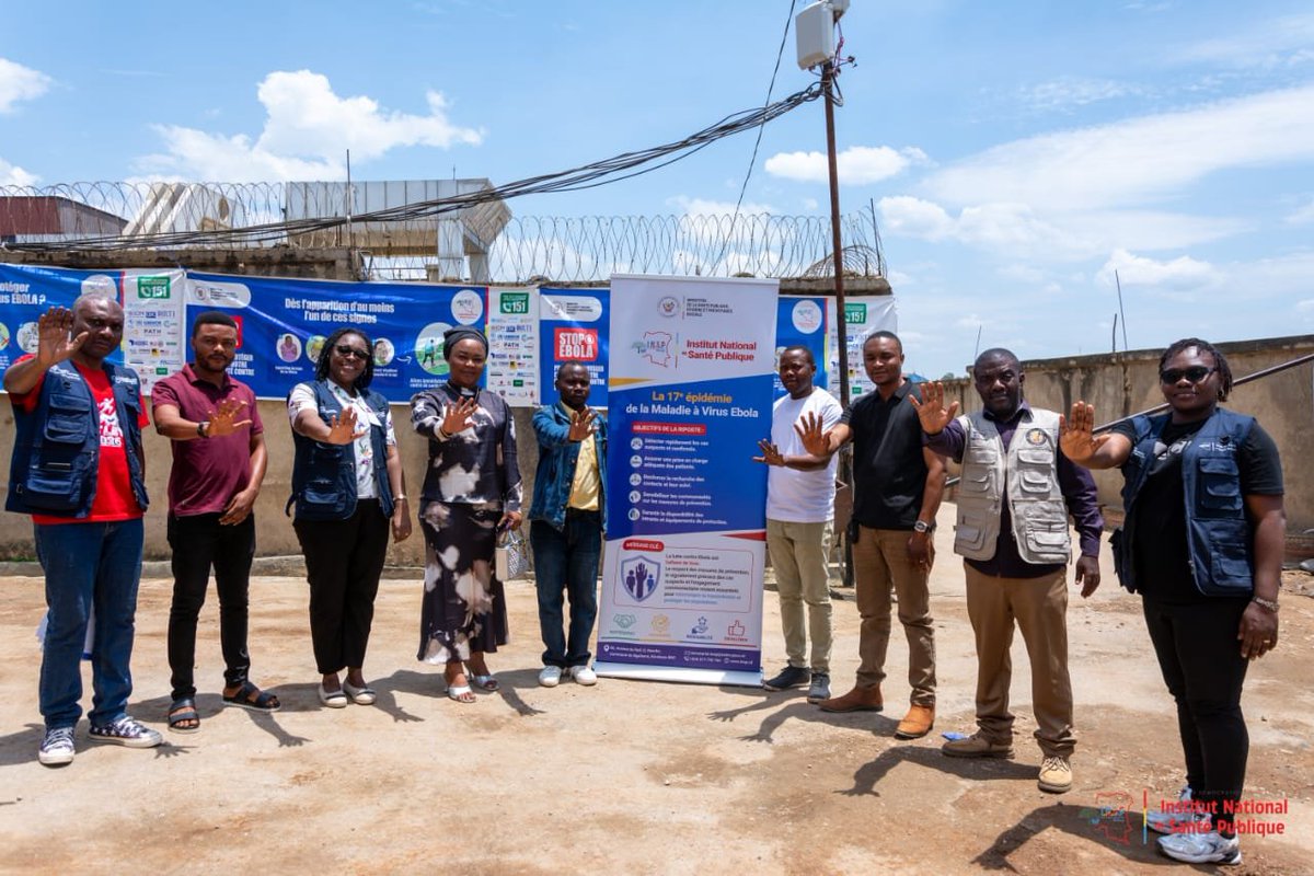 Insprdc's tweet photo. #RDC🇨🇩 | #RIPOSTE EBOLA : L’#INSP RENFORCE LES ENSEIGNANTS, ACTEURS CLÉS DE LA PRÉVENTION. 

📍 #Bunia, 3 octobre 2026. L’Institut National de Santé Publique (#INSP), Coordonnateur de la riposte, a sensibilisé plus de 30 enseignants des écoles kimbanguistes sur la Maladie à Virus Ebola.

🧪 Au cœur de cette session : signes d’alerte, modes de transmission et mesures de prévention, pour renforcer la détection précoce et limiter les risques de propagation en milieu scolaire.

Au quotidien, les enseignants sont en contact avec de nombreux élèves. Les outiller en connaissances et en bonnes pratiques, c’est renforcer leur protection et leur capacité à contribuer à la surveillance communautaire et à la protection des enfants.

➡️ Une riposte efficace repose aussi sur une communauté informée, vigilante et engagée.

#RDC #INSP #Ebola #StopEbola #Bunia #SantéPublique
@Presidence_RDC @MinSanteRDC @OMSRDCONGO @UNICEFDRC @fhi360 @AfricaCDC @SANRU_asbl