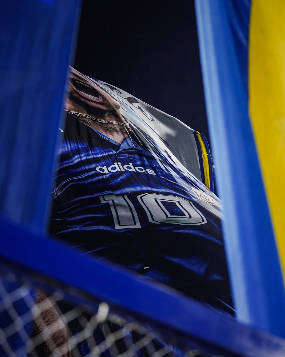 BocaJrsOficial's tweet photo. 𝐘𝐨 𝐚 𝐁𝐨𝐜𝐚 𝐥𝐨 𝐪𝐮𝐢𝐞𝐫𝐨, 𝐥𝐨 𝐥𝐥𝐞𝐯𝐨 𝐚𝐝𝐞𝐧𝐭𝐫𝐨 𝐝𝐞𝐥 𝐜𝐨𝐫𝐚𝐳𝐨́𝐧 💙💛💙 https://t.co/Sl21yjhBBQ