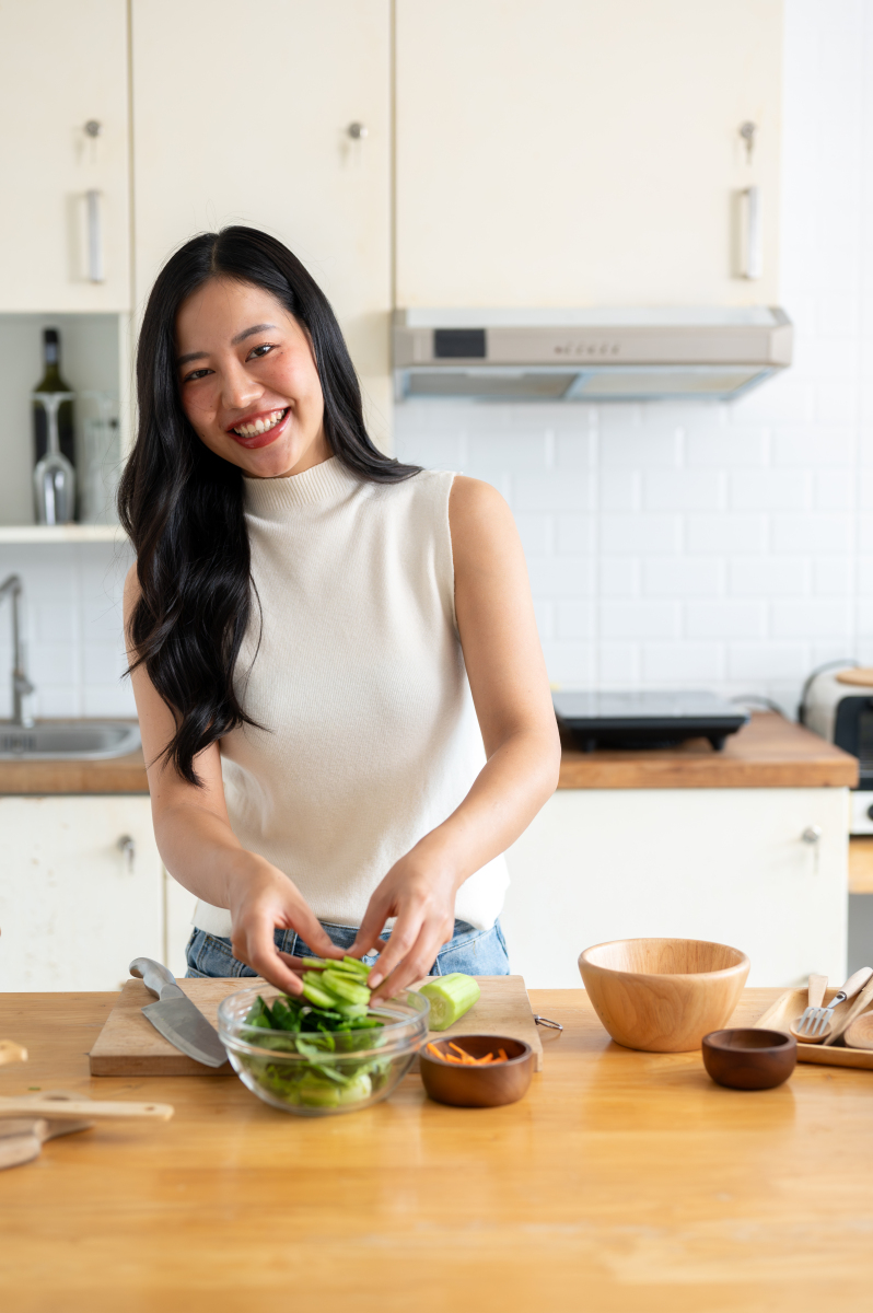 grid_norma__2d4's tweet photo. My warm wife who’s full of ambition, stays calm even when green veggies are on her plate and looks relaxed in daily life.， https://t.co/tX2zSlaqza