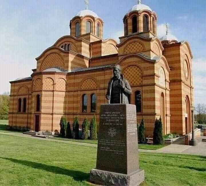 peravojchan's tweet photo. Споменик Дражи Михајловићу
Кливленд
Охајо
🇷🇸☦️ https://t.co/yf5nCP9oTR