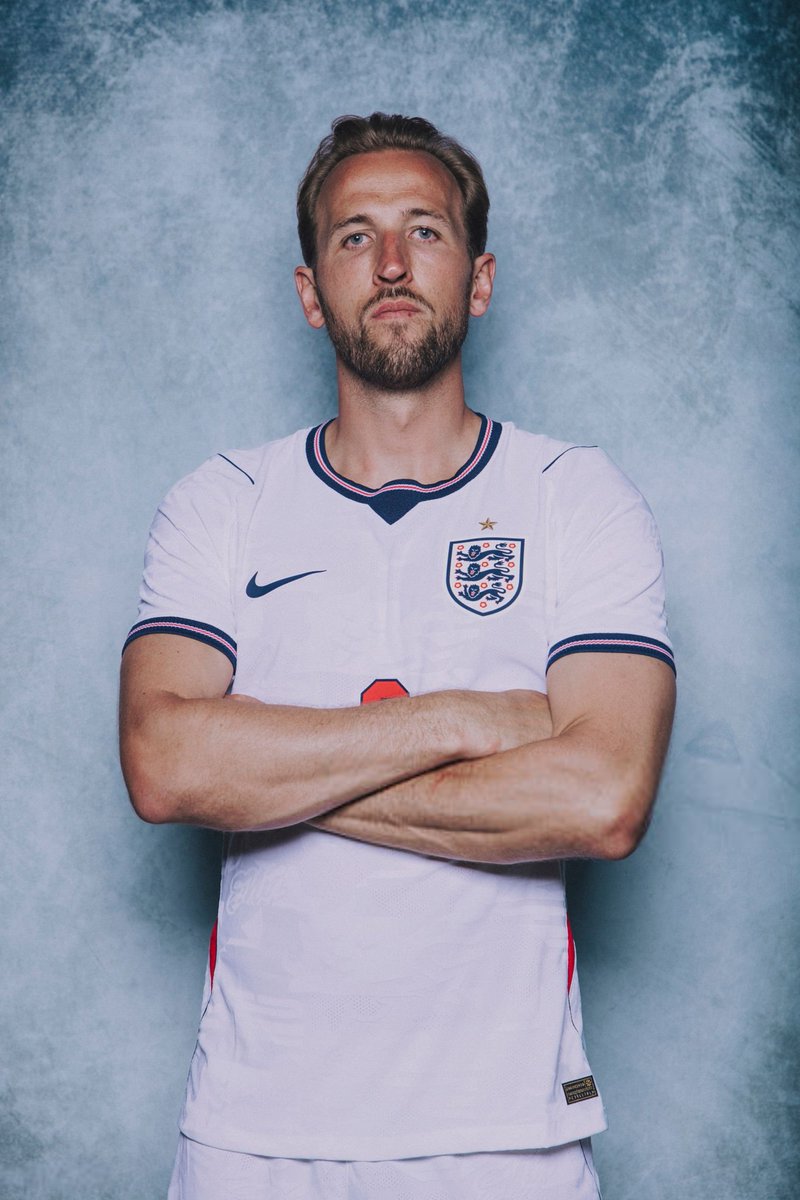 TouchlineX's tweet photo. 🚨 𝗦𝗧𝗔𝗧: Harry Kane has produced 2 goals + 1 assist tonight.

94 G/A since the start of 2025/26 until now. https://t.co/SR8OFgUf7h