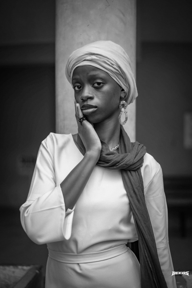 Ramat_Anuoluwa's tweet photo. Months later, but good things take time. 

07/2026
𝐀𝐍𝐔𝐎𝐋𝐔𝐖𝐀, 𝐓𝐇𝐄 𝐘𝐎𝐑𝐔𝐁𝐀-𝐅𝐔𝐋𝐀𝐍𝐈 𝐆𝐈𝐑𝐋.🤎

📸 @heis_beebs https://t.co/AssE9AdUdn