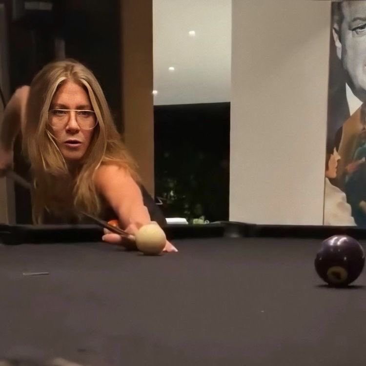 foronlyJennifer's tweet photo. Pool time https://t.co/Uf467HEIDR