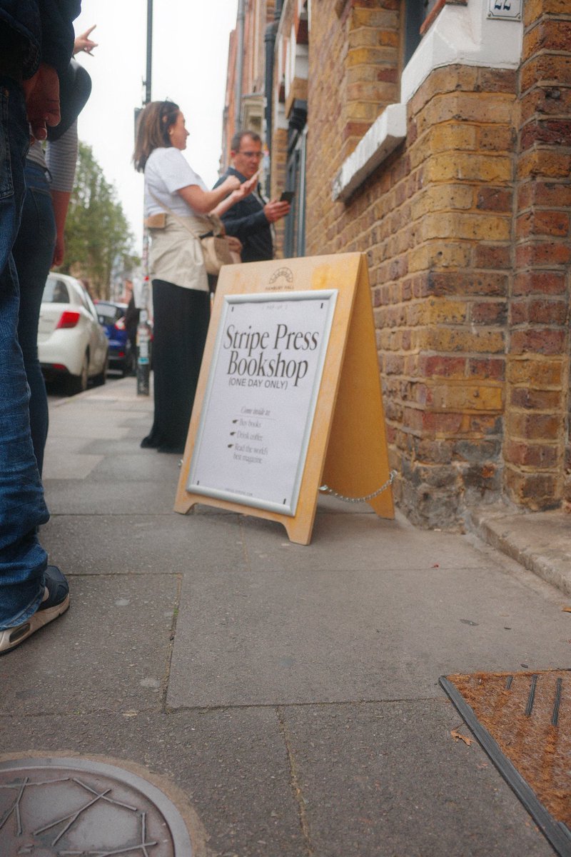 danbillson's tweet photo. stripe press popup

always something going on in brick ln https://t.co/90bYWxpmaC