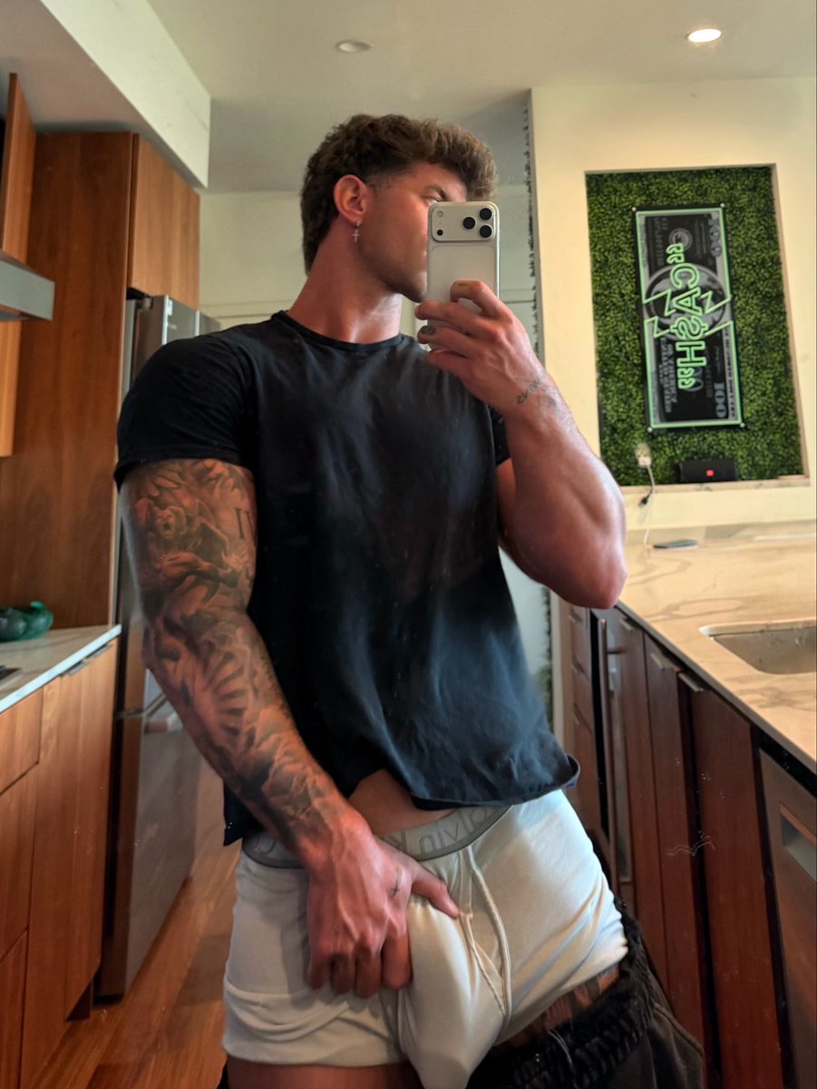 natekgarner's tweet photo. morning underwear stretch https://t.co/GjAAB6SS5Y