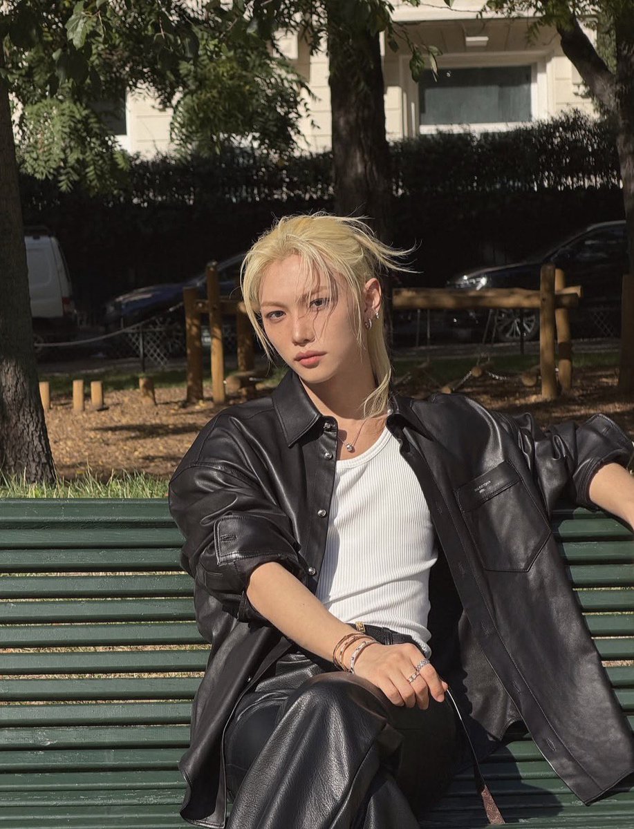 915bbok's tweet photo. CALL HIM PARISIAN https://t.co/eHAKXXAU80