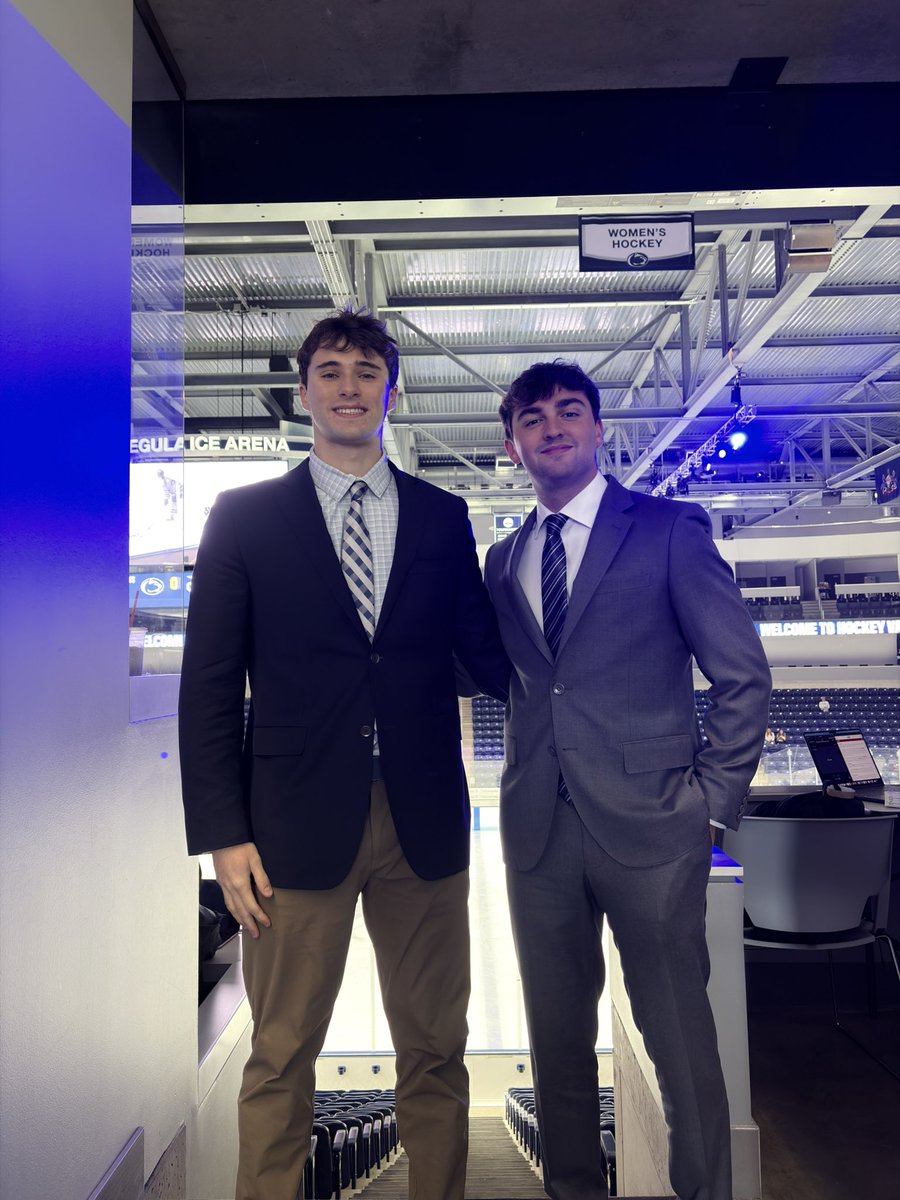 PSUCommRadio's tweet photo. Just over 20 minutes away from @PennStateWHKY’s second game against RMU!🏒
⏰: 2:00
🎙️@JackDobbins99 &amp; @BogatySawyer 
🔗: https://t.co/CPvpCFeA44 https://t.co/YsogAuKywk