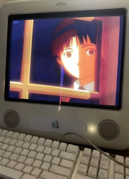 Petsuchan's tweet photo. Watched some Lain today natively on our white eMac. Feels right. https://t.co/g3qy23XqwI