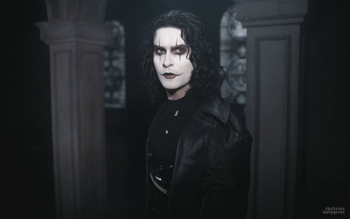 Grayson_Fin's tweet photo. “It can’t rain all the time.” - Eric Draven 🖤

My The Crow cosplay from last year. Some characters stay with you forever.

#TheCrow #EricDraven #TheCrowCosplay https://t.co/cP5efwFIx9