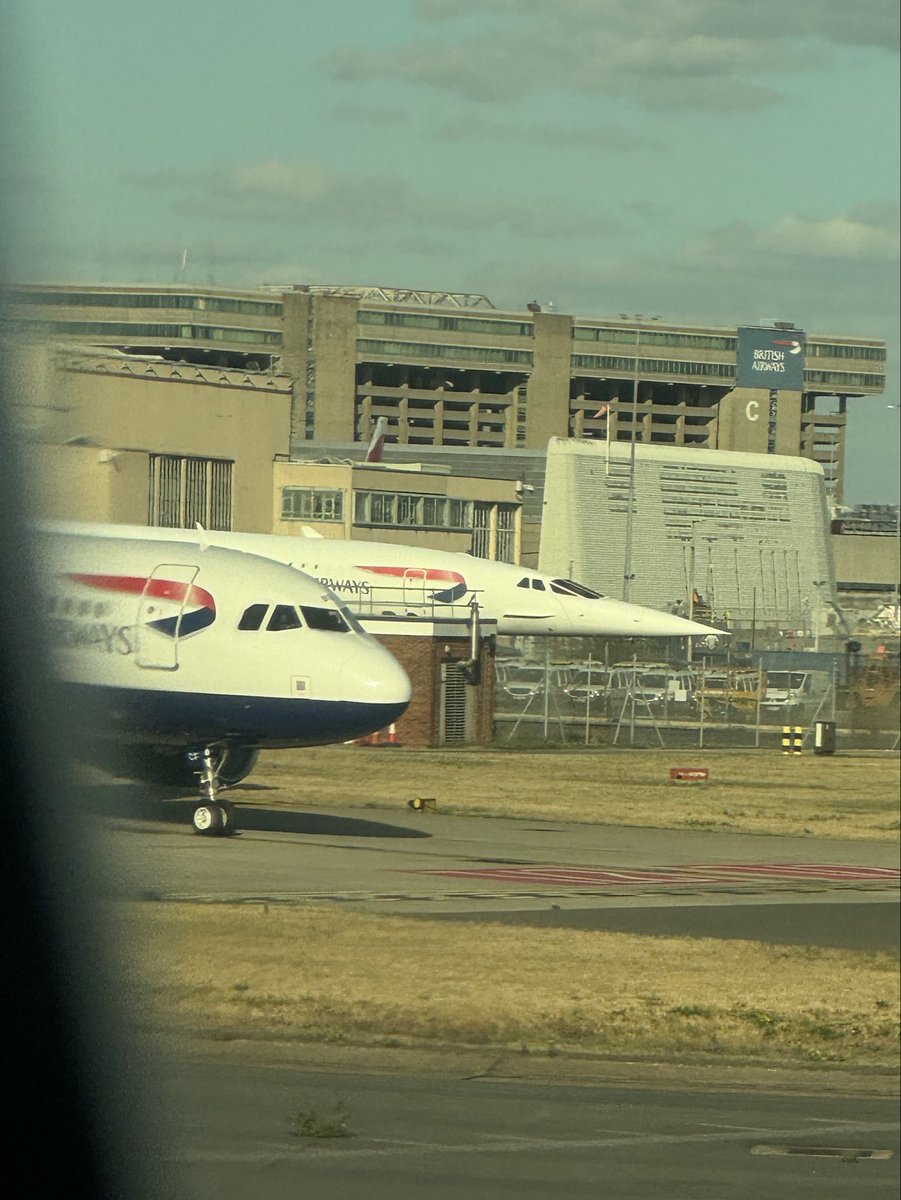 producedbyandre's tweet photo. Spotted a Concorde at LHR yesterday. Had no idea they still had one parked there

First one I ever saw was at the Udvar-Hazy Center in Chantilly

Can’t wait for commercial supersonic flight to be a thing again https://t.co/sEVcp6LCSm