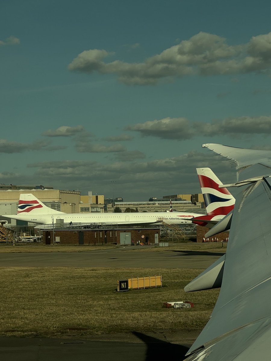 producedbyandre's tweet photo. Spotted a Concorde at LHR yesterday. Had no idea they still had one parked there

First one I ever saw was at the Udvar-Hazy Center in Chantilly

Can’t wait for commercial supersonic flight to be a thing again https://t.co/sEVcp6LCSm