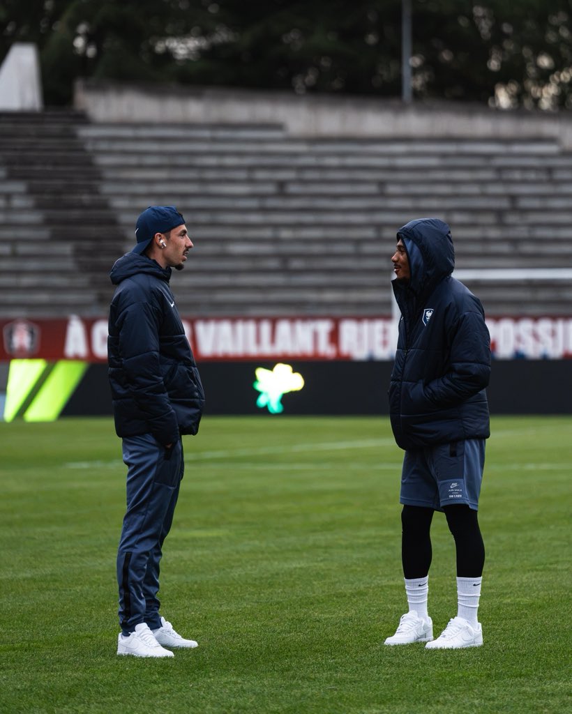 SMCaen's tweet photo. Au stade 🏟️

#SMCaen #TeamSMC #FCF91SMC https://t.co/KppNUYX1VM