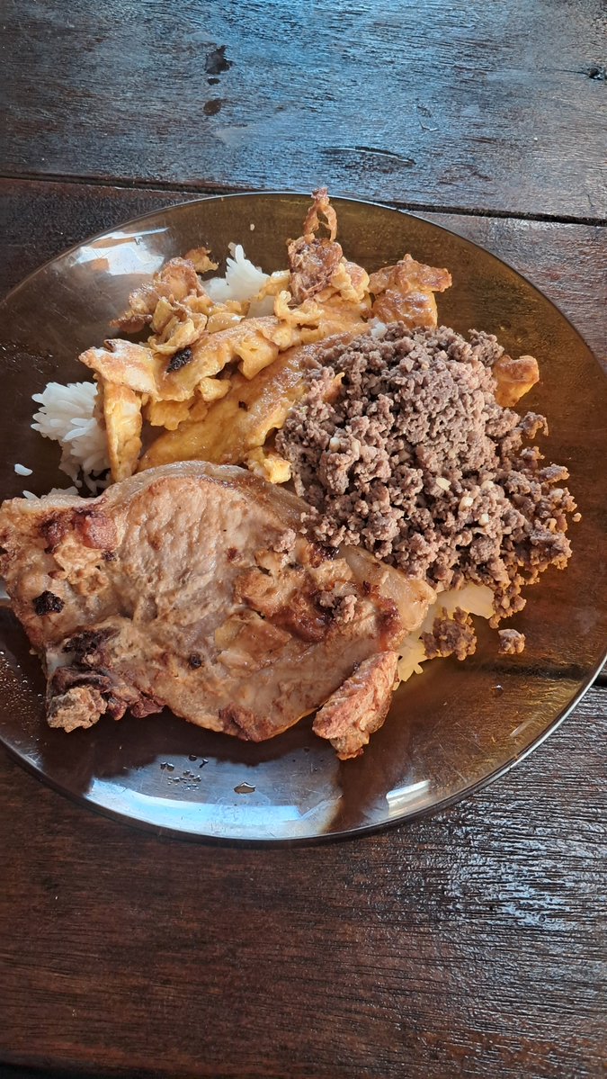 exvthg's tweet photo. #almocotwt #hmmmalmoço #bosta https://t.co/lJ5Ipqss1G