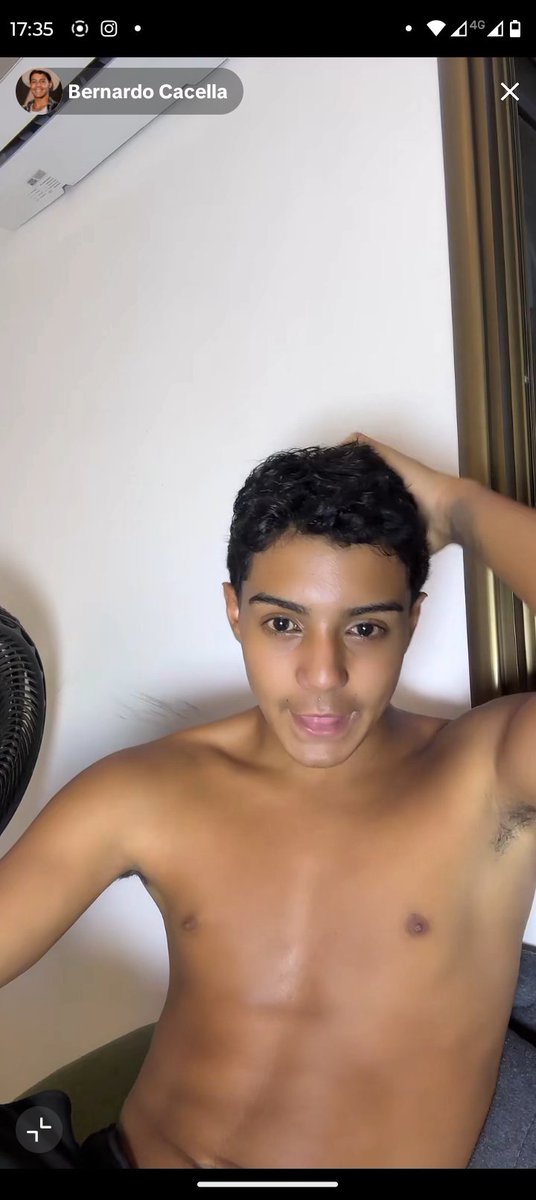 Shenaniganszer's tweet photo. Não existe meninão mais puto e gostoso que o Rei Bê 🥴💦 https://t.co/VBCsiuQxZh
