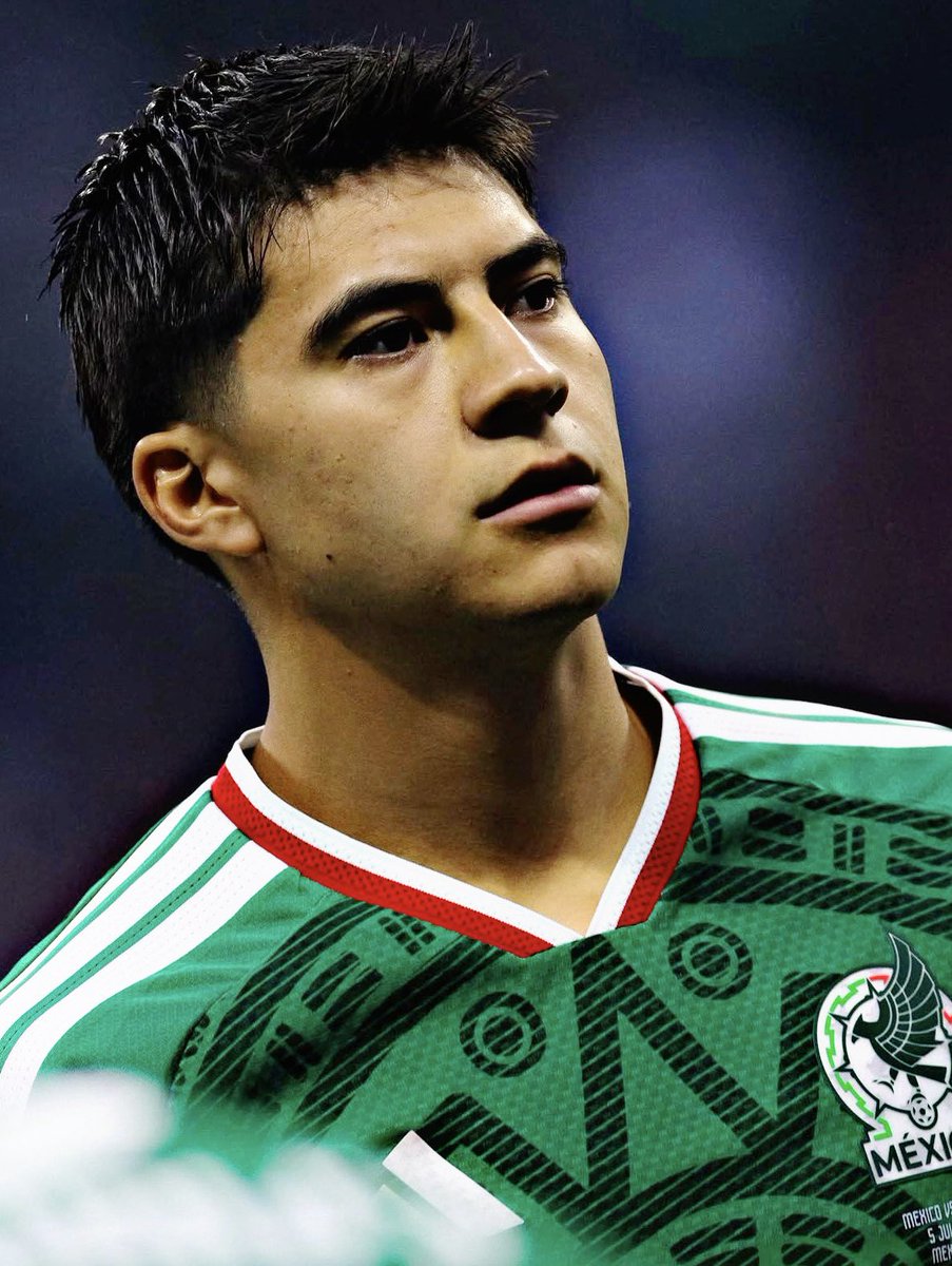 AllFutbolMX's tweet photo. “IT’S GOING TO BE A WAR. The rivalry is intense. I always used to watch these games with my gringo teammates while wearing my Mexico jersey.

Now that I’m on this side, I’m even more excited because I always want to beat the United States.”

– Obed Vargas. ❤️👊🏼 https://t.co/50TrS2Uaeb