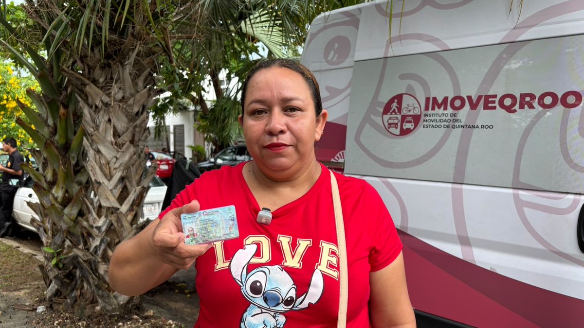 imoveqroo's tweet photo. 🚗 ¡Seguimos atendiendo en la Chambamanía!

Aprovecha el 20% de descuento en tus trámites de licencias, renovaciones y permisos de conducir. 🪪✨

🙌 ¡Aún estás a tiempo de llegar!

📍 Domo del Parque de Galaxia del Carmen.
🕙 Te atendemos hasta las 2:00 p. m. https://t.co/iXfEPwlmQd