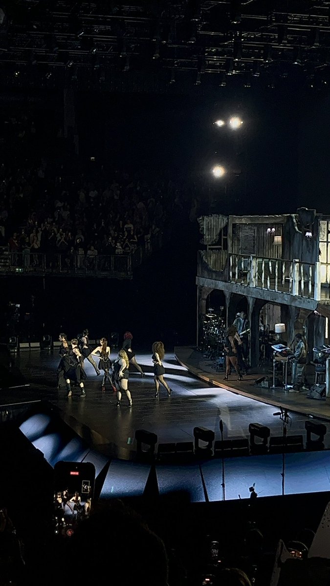 bellaa_86's tweet photo. 2026 - Ariana Grande https://t.co/5FOjT14WnA
