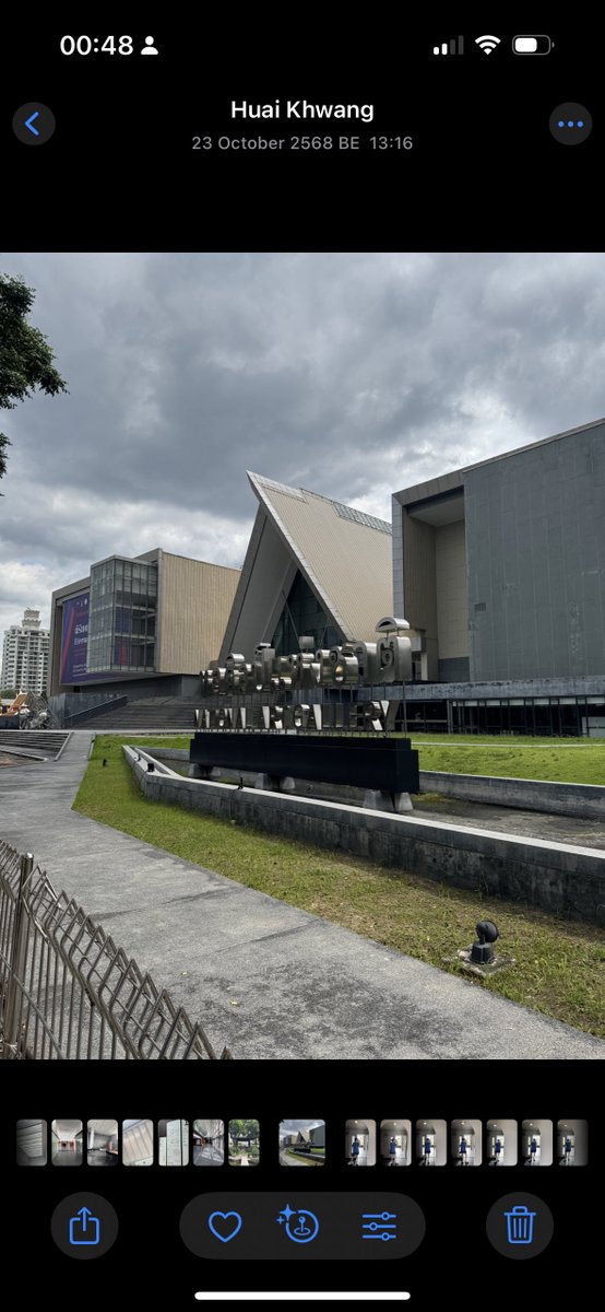 hoshiflot's tweet photo. National Gallery ตรงศูนย์วัฒนธรรมก็ด้วย คือนี่เดินเข้าไปงงๆ คิดว่าต้องมีอะไรจัดแสดงบ้าง สรุปร้าง ไม่มีอะไรเลย ละสร้างใหญ่มาก https://t.co/RdquT9nJ35