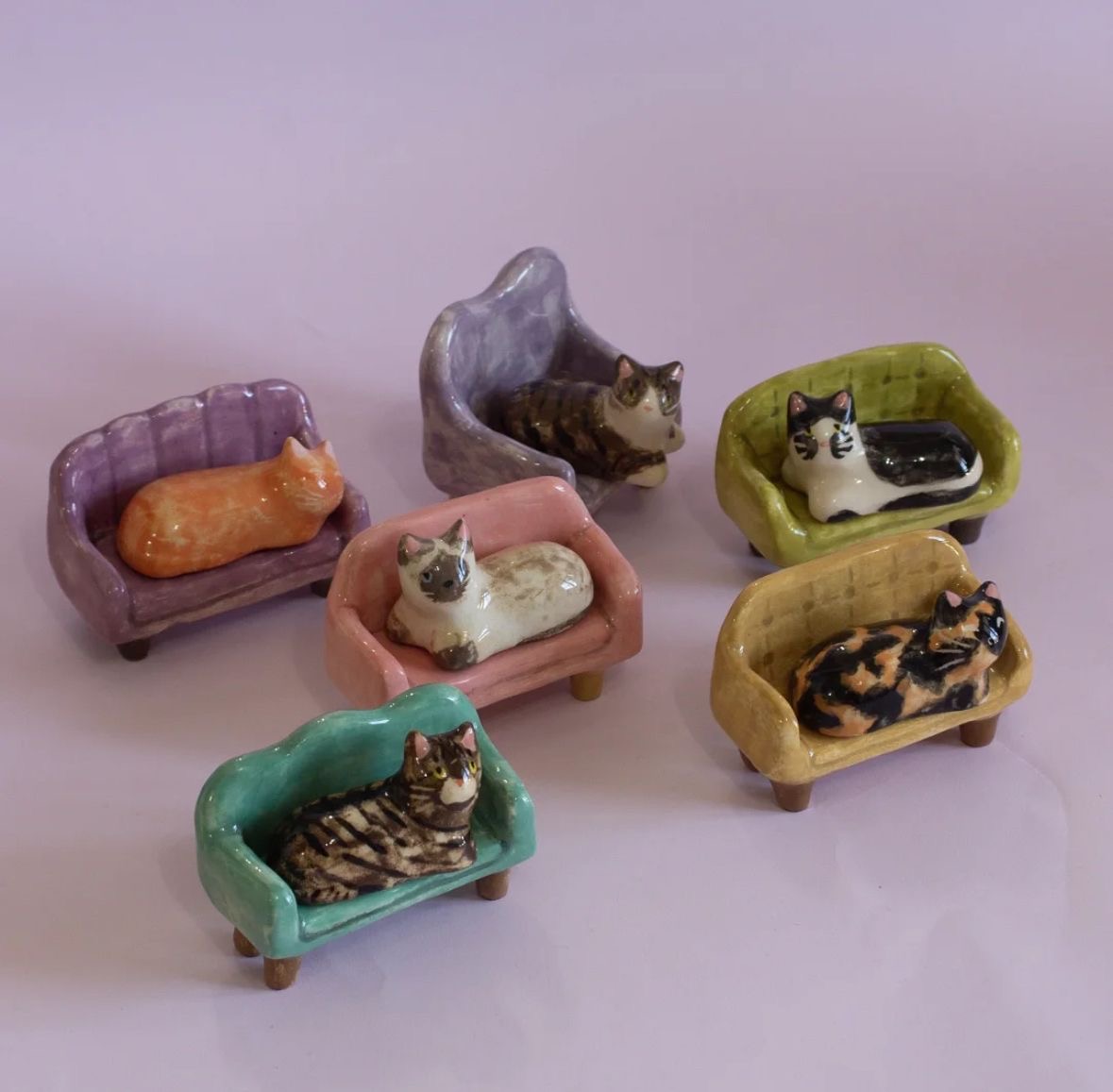 calmgloww's tweet photo. tiny treasures. https://t.co/M0OuHa3K6Y