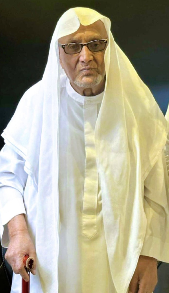 alabadi857's tweet photo. رحم الله الشيخ والمربي الفاضل جارنا وصديق والدي الشيخ عمر محمد الحيدري ان القلب ليحزن وان العين لتدمع وانا على فراقك يا عم عمر لمحزونون الله يغفر لك ويرحمك ويتجاوز عنك ويجمعك مع النبيين والصديقين والشهداء والصالحين واحبابك واصحابك عم شندي وابوي الله يرحمهم #عمر_الحيدري https://t.co/bwB8jVZWJQ