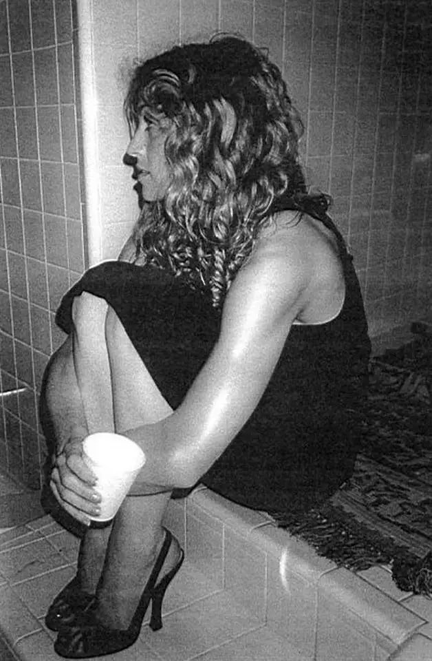 365AERI's tweet photo. madonna (1997) https://t.co/J4m5axKjxE