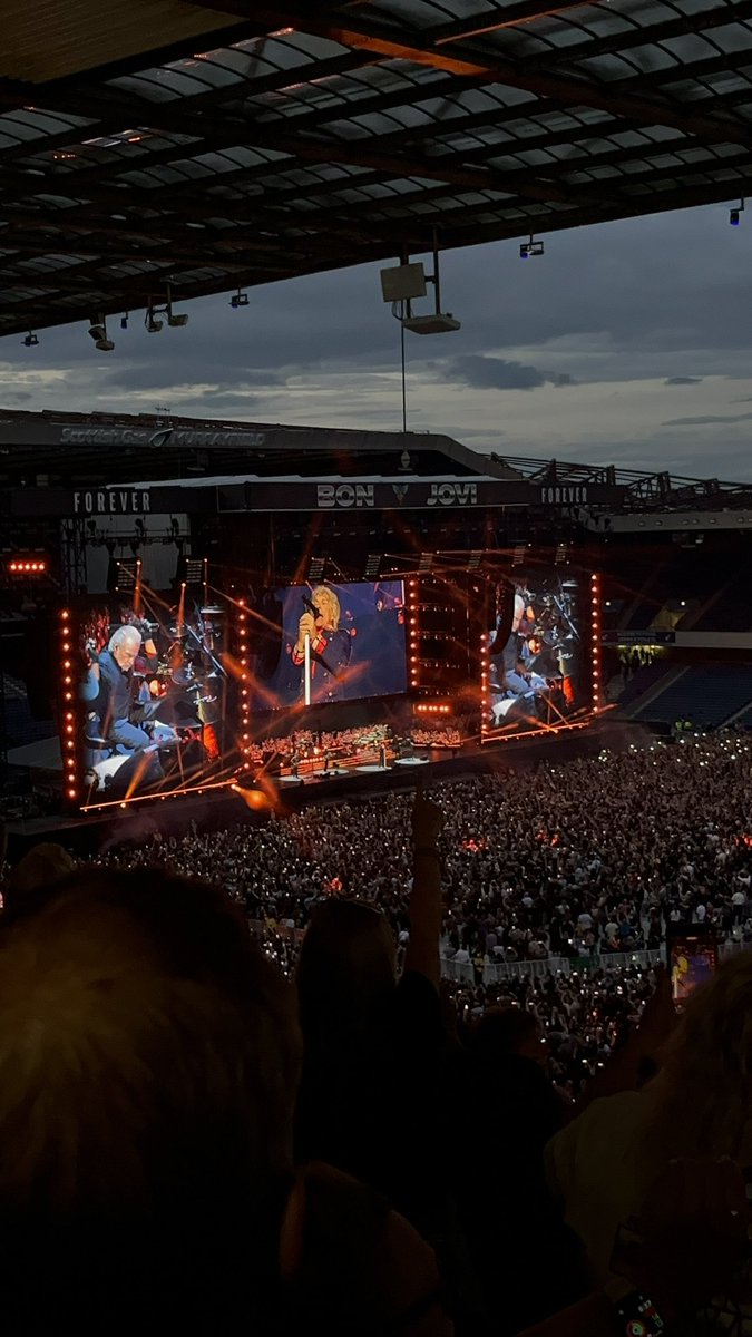 bellaa_86's tweet photo. 2026 - Bon Jovi https://t.co/5m9VXxfAMG