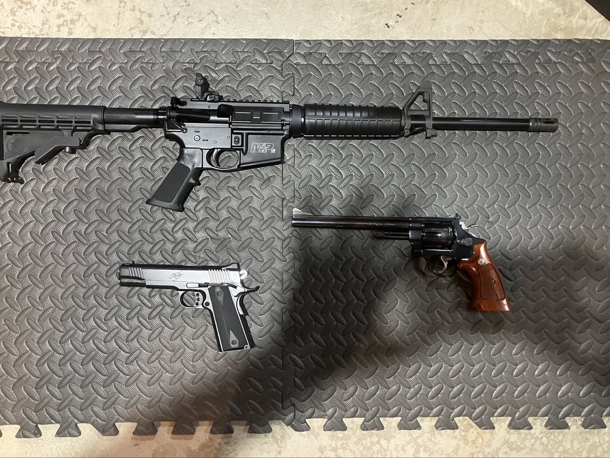 ShovelheadOhio's tweet photo. Taking the AR, 1911, and 45 for a walk today. https://t.co/LaEZhILtYx