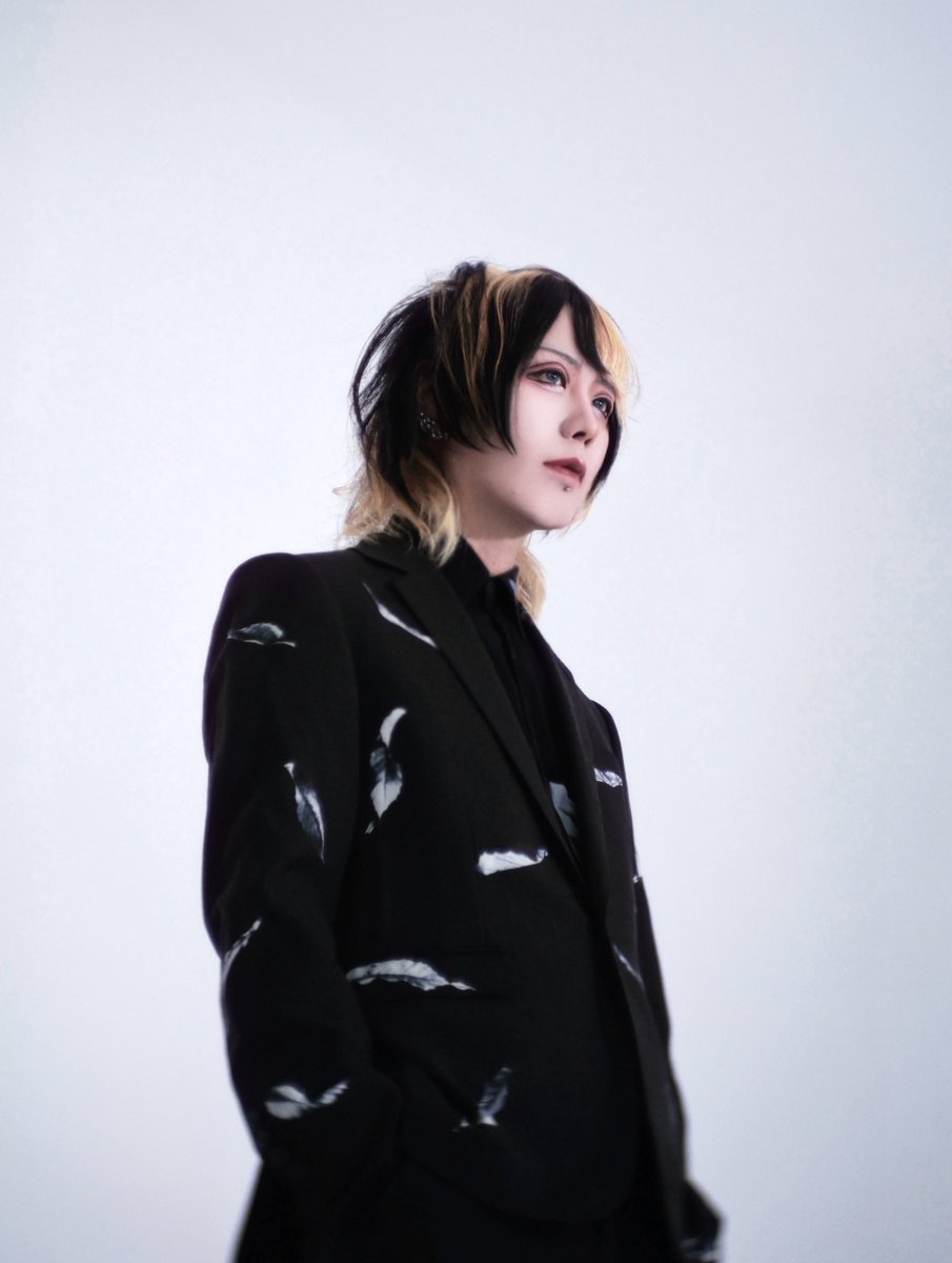vo_sion_dr's tweet photo. #abnormalblack #비주얼계 #v系 #visualkei #ヴィジュアル系 https://t.co/AwjKVQbulg