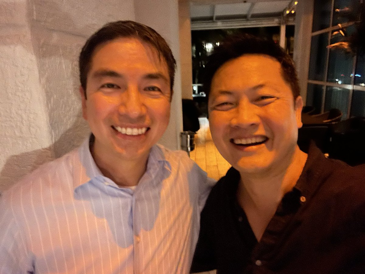 CentralParkWMD's tweet photo. @GIcancerDoc @EileenMOReilly 
#ISGIO26 in Ft Lauderdale @gotoPER

 Full circle ⭕️ at ISGIO.

From my first year in Bassel El-Rayes’ lab @WinshipAtEmory @EmoryMedicine and first ASCO abstract with Tanios Bekaii-Saab → nearly 15 years learning from & partnering with Eileen M O’Reilly → now brainstorming the next frontier of #RAS therapeutics with Chris Lieu, @ChristopherLieu John Strickler & many friends.

Mentors 👉collaborators 👉 friends.

The RAS era is here. Much more to build together. 🧬

#KRAS #GIOncology #PancreaticCancer
@MSK_DeptOfMed @CpcrMsk