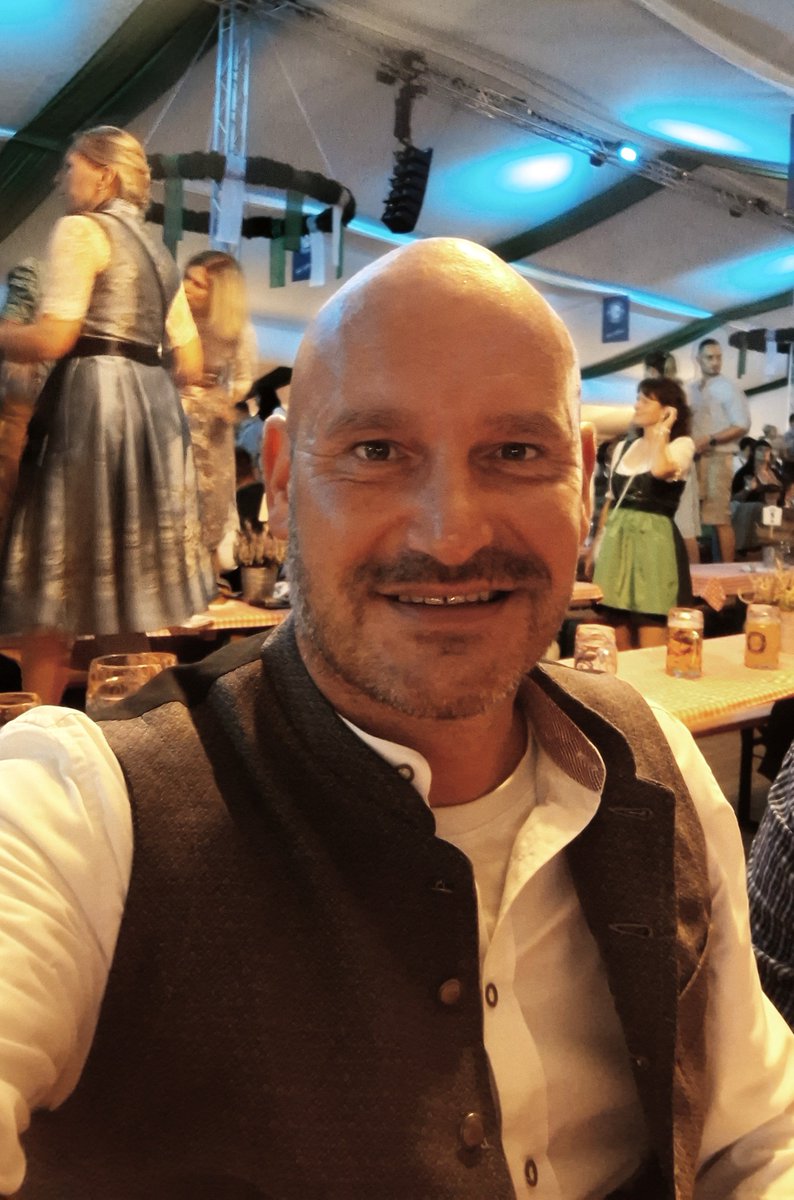 Patrick051179's tweet photo. Lasst die Spiele beginnen... https://t.co/3L18VqUI7i